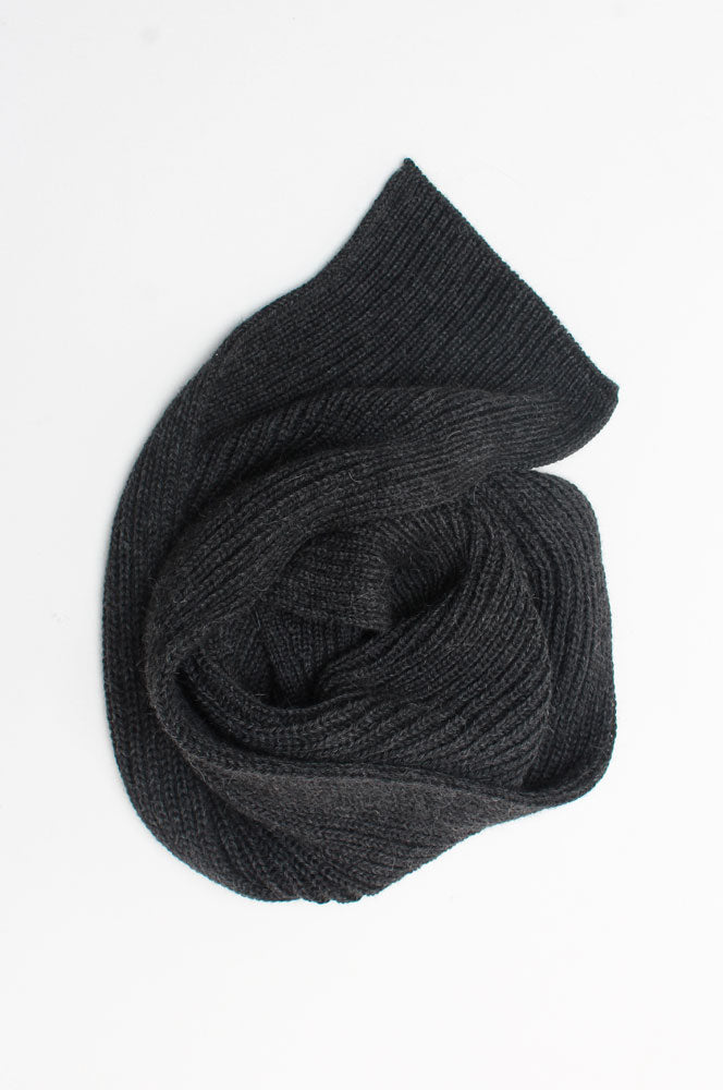 The Alpaca Scarf Grey